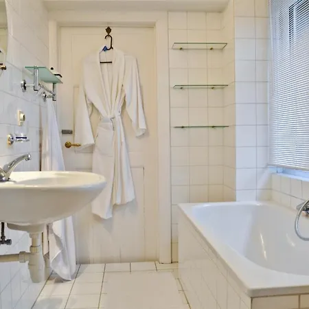 Bed & Breakfast Du Lac De Genval